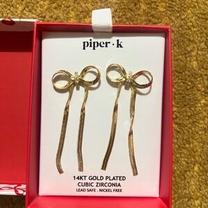 Piper K Gold Bow Earrings